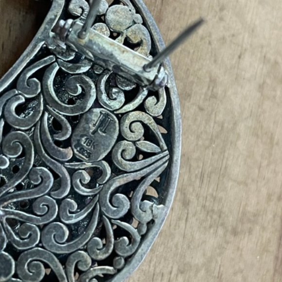 John Hardy Earrings & Brooch - Picture 4 of 9